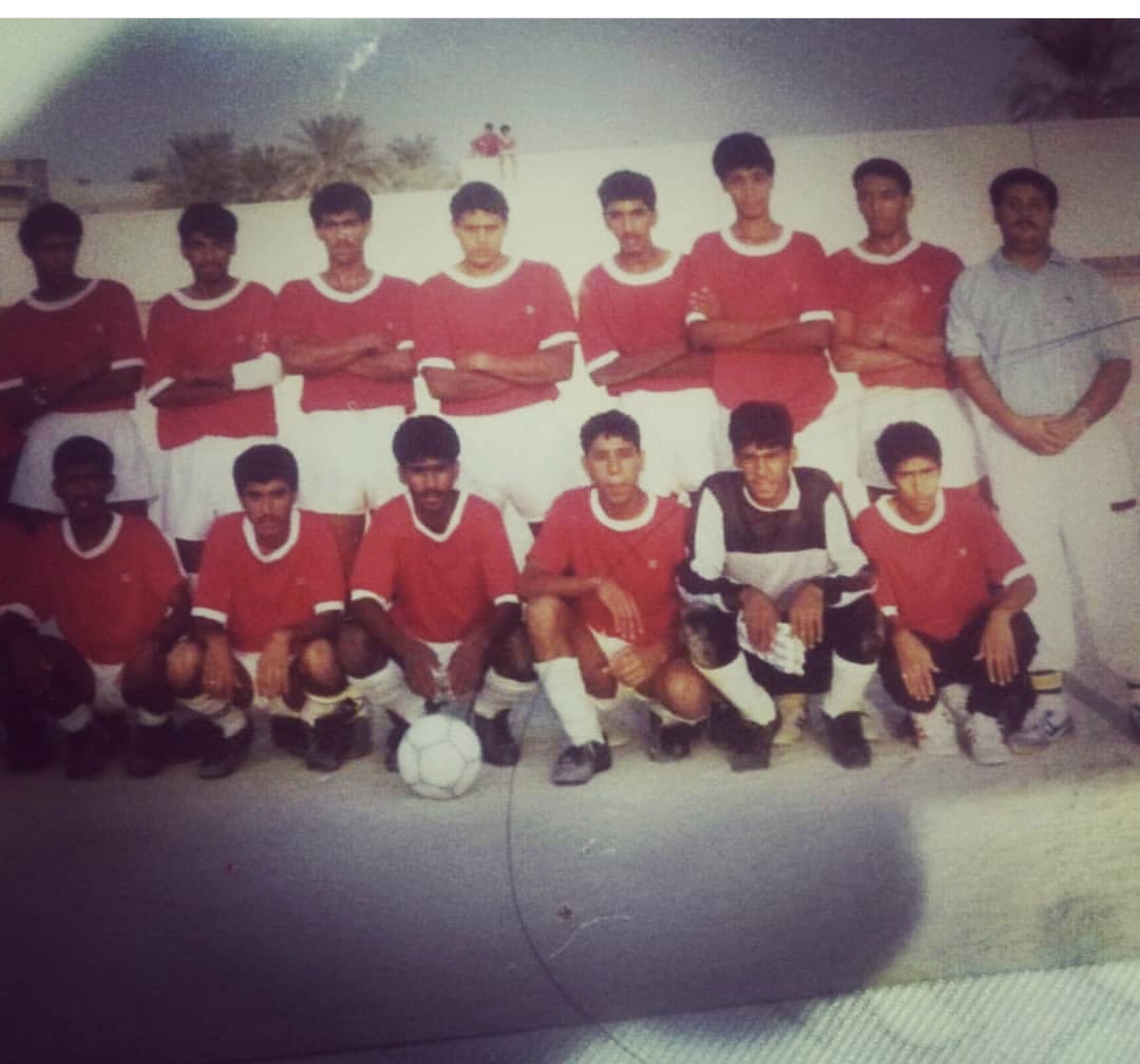 شباب من القرية في أحد الملاعب